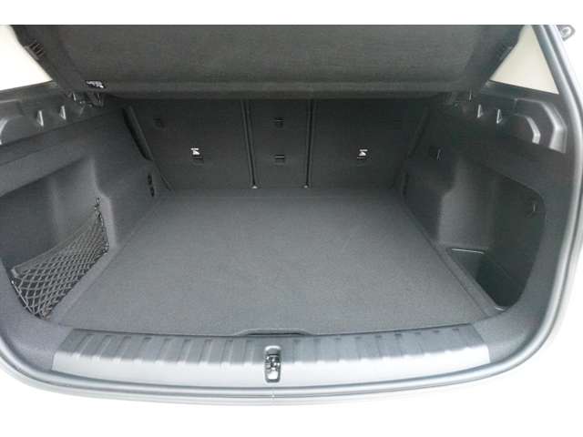 ＢＭＷ ｉＸ１ Ｘドライブ３０ Ｘライン ４ＷＤ R6年 () 99