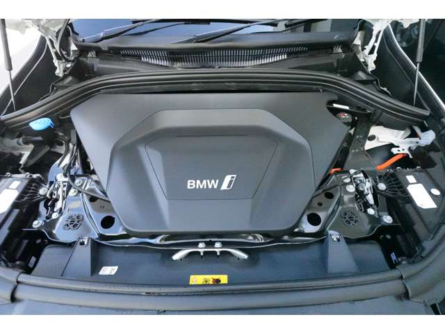 ＢＭＷ ｉＸ１ Ｘドライブ３０ Ｘライン ４ＷＤ R6年 () 99