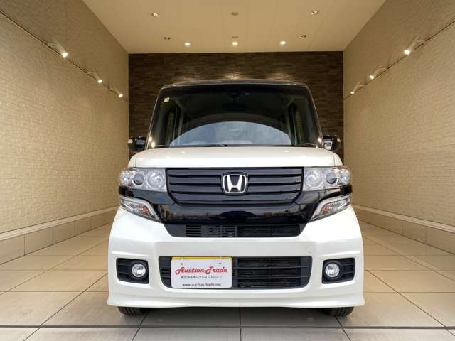 ホンダ Ｎ　ＢＯＸ ６６０ カスタムＧ ＳＳパッケージ ２トーンカラースタイル H26年 (九州・沖縄) 99