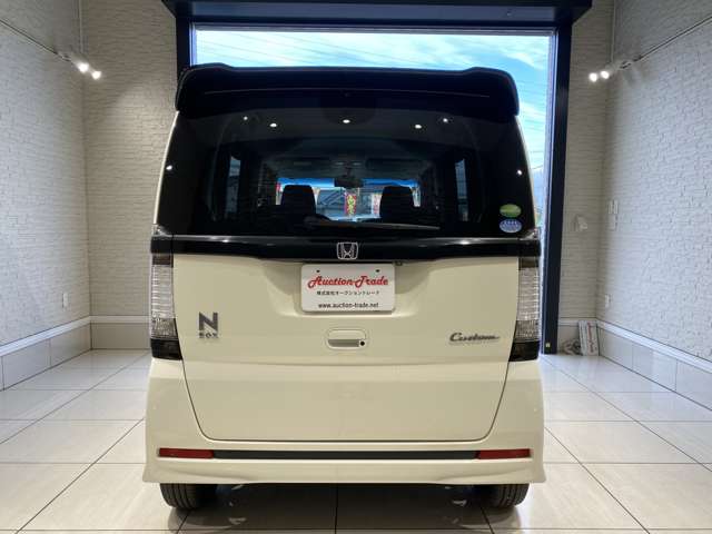 ホンダ Ｎ　ＢＯＸ ６６０ カスタムＧ ＳＳパッケージ ２トーンカラースタイル H26年 (九州・沖縄) 99