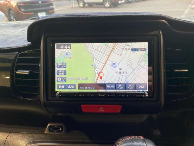 ホンダ Ｎ　ＢＯＸ ６６０ カスタムＧ ＳＳパッケージ ２トーンカラースタイル H26年 (九州・沖縄) 99