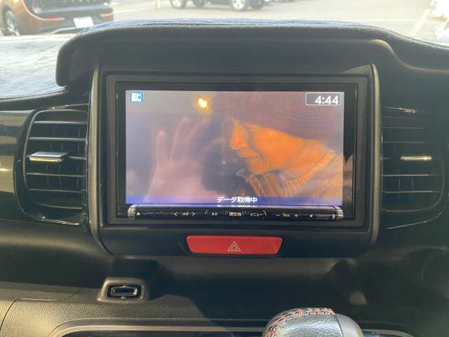 ホンダ Ｎ　ＢＯＸ ６６０ カスタムＧ ＳＳパッケージ ２トーンカラースタイル H26年 (九州・沖縄) 99