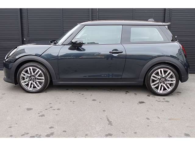 ミニ ミニ クーパーＳ ３ドア ＤＣＴ R6年 (近畿) 99