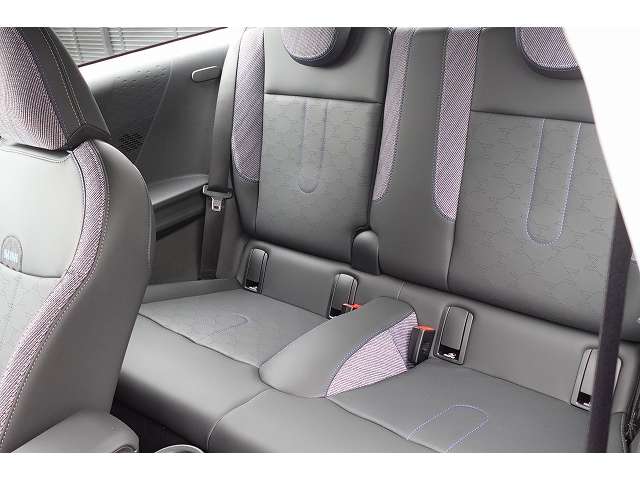 ミニ ミニ クーパーＳ ３ドア ＤＣＴ R6年 (近畿) 99