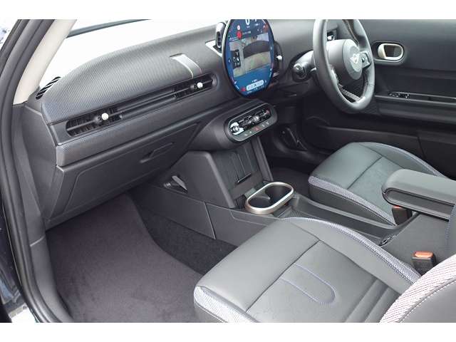 ミニ ミニ クーパーＳ ３ドア ＤＣＴ R6年 (近畿) 99