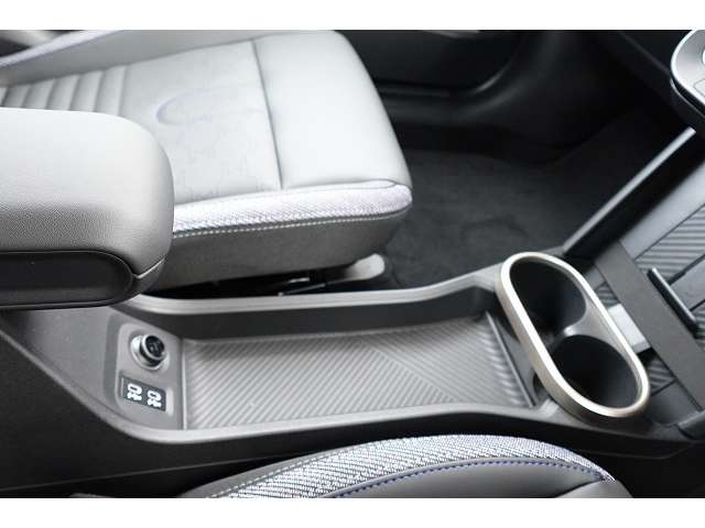 ミニ ミニ クーパーＳ ３ドア ＤＣＴ R6年 (近畿) 99