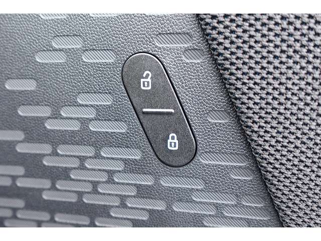 ミニ ミニ クーパーＳ ３ドア ＤＣＴ R6年 (近畿) 99