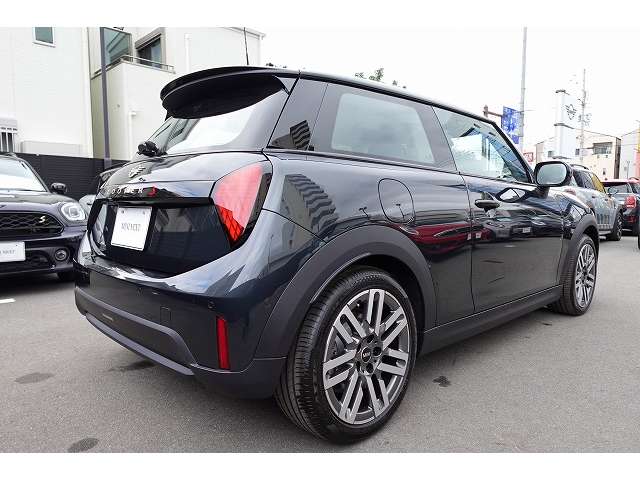 ミニ ミニ クーパーＳ ３ドア ＤＣＴ R6年 (近畿) 99