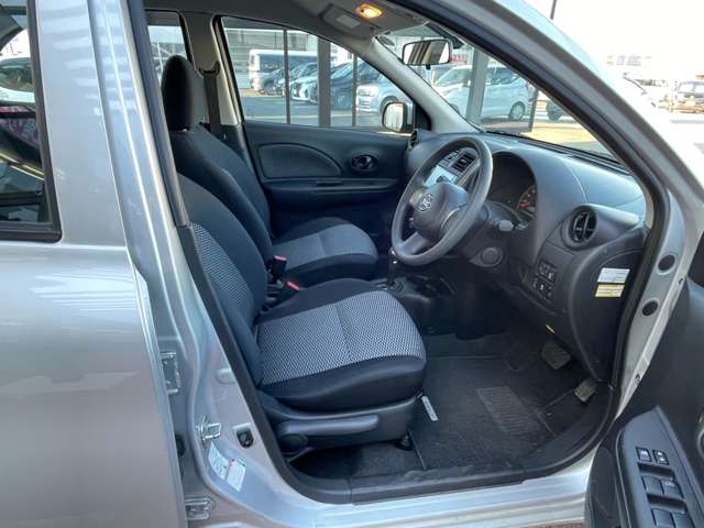 日産 マーチ １．２ Ｘ ＦＯＵＲ ４ＷＤ H27年 (東北) 99