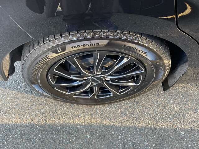 日産 ノート １．２ Ｘ ＦＯＵＲ ４ＷＤ R4年 (東北) 99