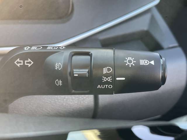 日産 ノート １．２ Ｘ ＦＯＵＲ ４ＷＤ R4年 (東北) 99