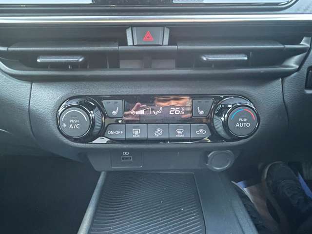 日産 ノート １．２ Ｓ ＦＯＵＲ ４ＷＤ R4年 (東北) 99