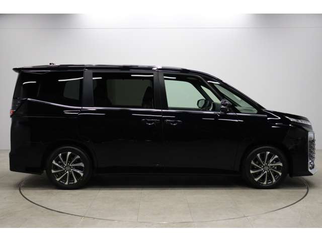 トヨタ ヴォクシー １．８ ハイブリッド Ｓ－Ｚ R6年 (東海) 99