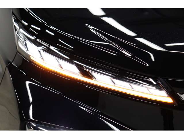 トヨタ ヴォクシー １．８ ハイブリッド Ｓ－Ｚ R6年 (東海) 99