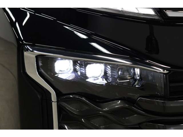 トヨタ ヴォクシー １．８ ハイブリッド Ｓ－Ｚ R6年 (東海) 99