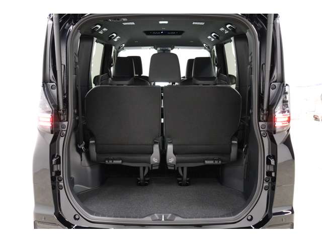 トヨタ ヴォクシー １．８ ハイブリッド Ｓ－Ｚ R6年 (東海) 99