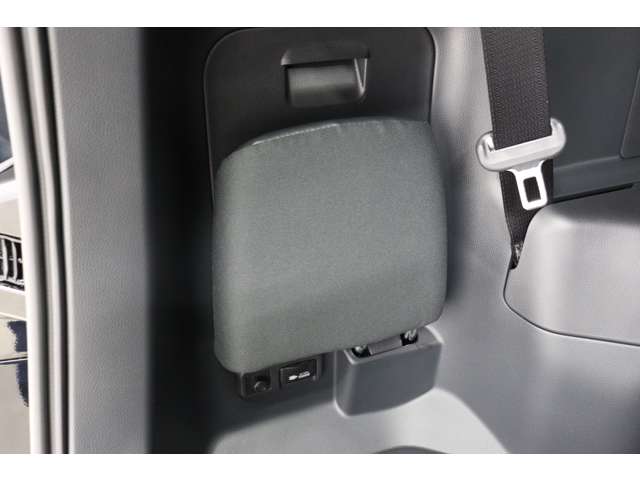 トヨタ ヴォクシー １．８ ハイブリッド Ｓ－Ｚ R6年 (東海) 99