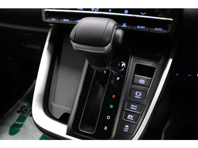 トヨタ ヴォクシー １．８ ハイブリッド Ｓ－Ｚ R6年 (東海) 99