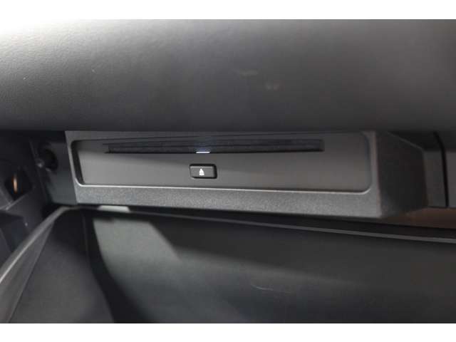 トヨタ ヴォクシー １．８ ハイブリッド Ｓ－Ｚ R6年 (東海) 99