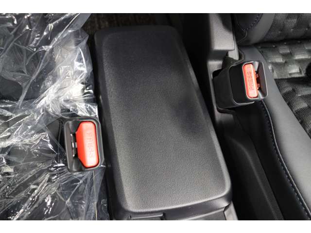 トヨタ ヴォクシー １．８ ハイブリッド Ｓ－Ｚ R6年 (東海) 99