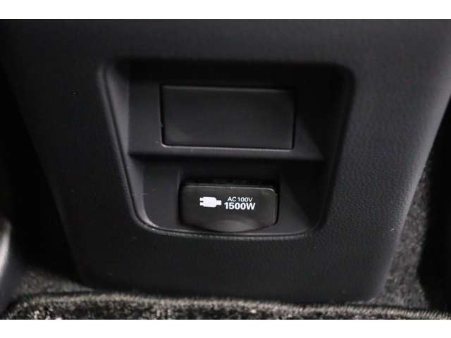 トヨタ ヴォクシー １．８ ハイブリッド Ｓ－Ｚ R6年 (東海) 99