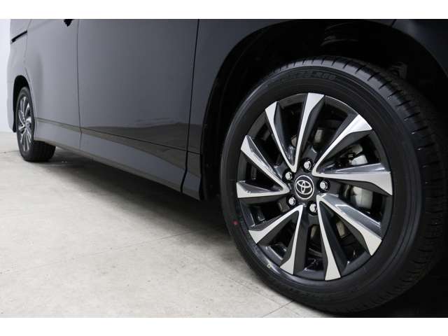 トヨタ ヴォクシー １．８ ハイブリッド Ｓ－Ｚ R6年 (東海) 99