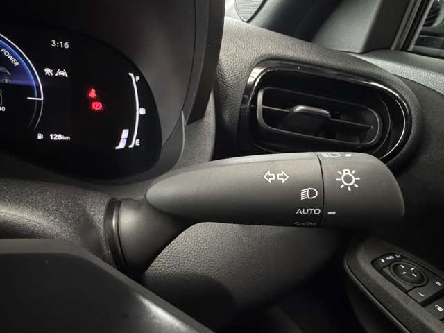 トヨタ ヤリスクロス　ハイブリッド １．５ ハイブリッド Ｚ R7年 (九州・沖縄) 99