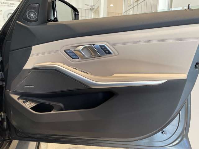 ＢＭＷ ３シリーズ ３２０ｉ　Ｍスポーツ R2年 (近畿) 99