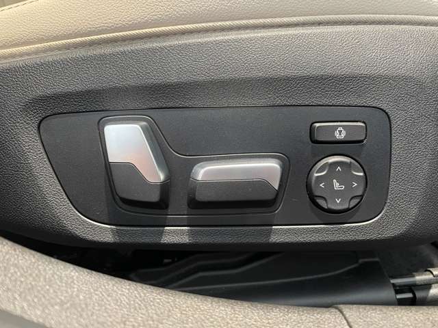 ＢＭＷ ３シリーズ ３２０ｉ　Ｍスポーツ R2年 (近畿) 99