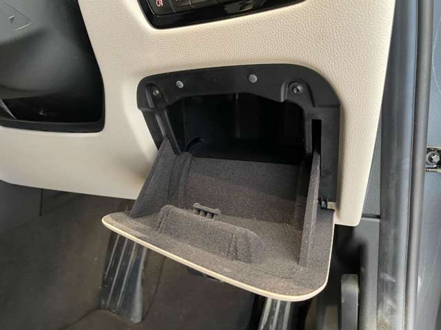 ＢＭＷ ３シリーズ ３２０ｉ　Ｍスポーツ R2年 (近畿) 99