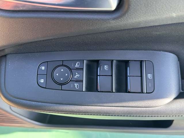 日産 ノート １．２ Ｘ R3年 (東海) 99