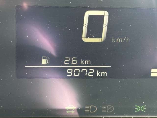 日産 ノート １．２ Ｘ R3年 (東海) 99