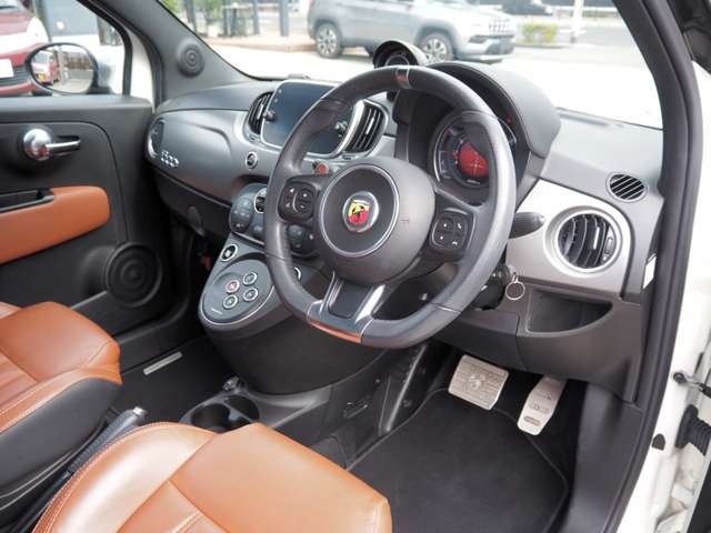 アバルト ５９５Ｃ ツーリズモ R3年 (近畿) 99