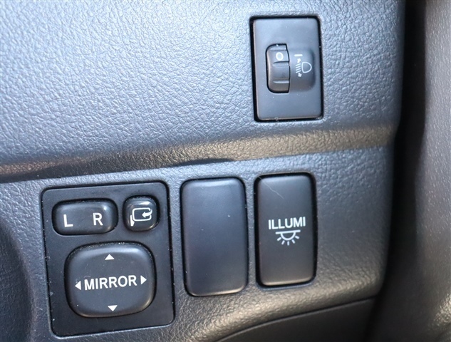 トヨタ ｂＢ １．５ Ｚ エアロパッケージ H22年 (関東) 99