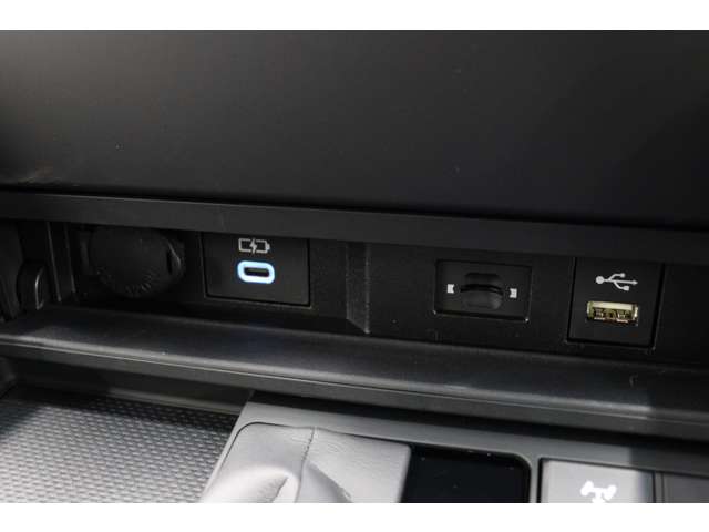 トヨタ ランドクルーザー ３．５ ＧＲスポーツ ４ＷＤ R5年 (東海) 99