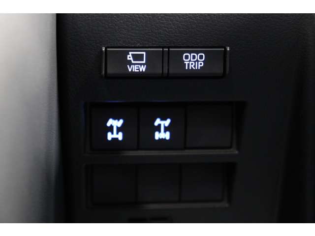 トヨタ ランドクルーザー ３．５ ＧＲスポーツ ４ＷＤ R5年 (東海) 99