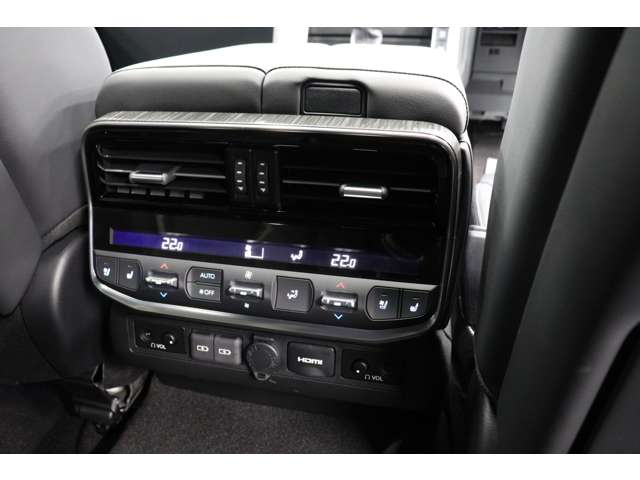 トヨタ ランドクルーザー ３．５ ＧＲスポーツ ４ＷＤ R5年 (東海) 99