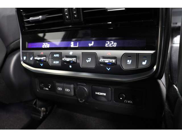 トヨタ ランドクルーザー ３．５ ＧＲスポーツ ４ＷＤ R5年 (東海) 99