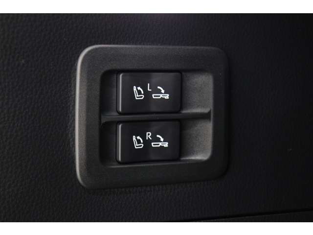 トヨタ ランドクルーザー ３．５ ＧＲスポーツ ４ＷＤ R5年 (東海) 99