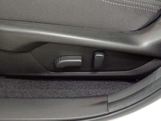 スバル クロストレック ２．０ ツーリング ４ＷＤ R5年 (関東) 99