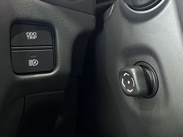 トヨタ クラウン　ハイブリッド ハイブリッド ２．５ Ｇ H30年 (関東) 99