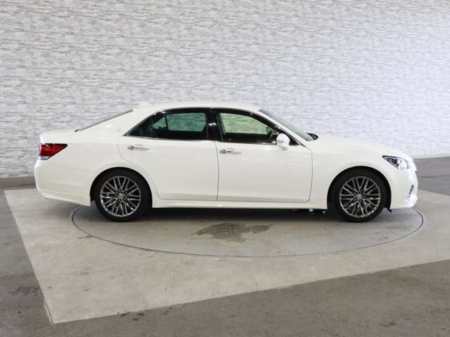 トヨタ クラウンアスリート ２．０ Ｓ－Ｔ Ｊフロンティア H28年 (関東) 99