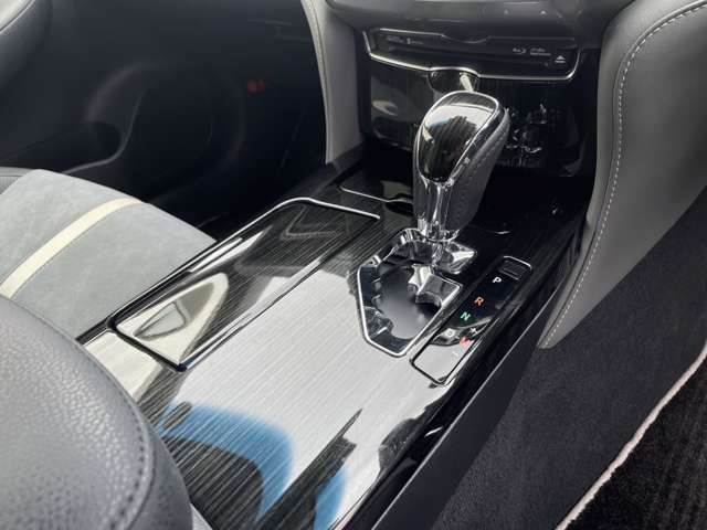 トヨタ クラウンアスリート ２．０ Ｓ－Ｔ Ｊフロンティア H28年 (関東) 99