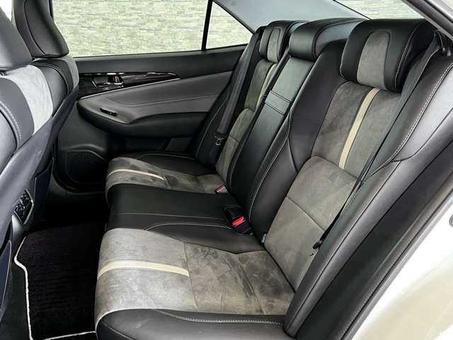 トヨタ クラウンアスリート ２．０ Ｓ－Ｔ Ｊフロンティア H28年 (関東) 99