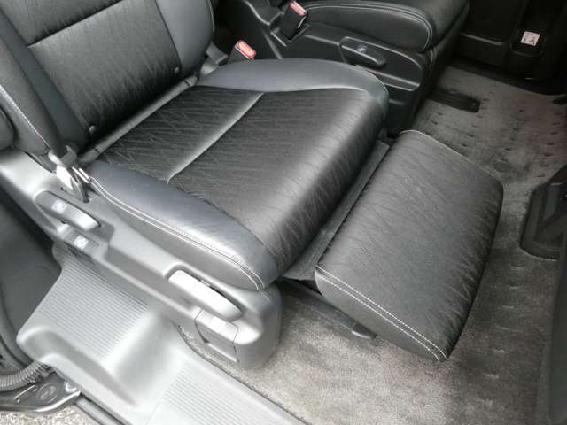 ホンダ オデッセイ　ハイブリッド ２．０ ハイブリッド アブソルート ホンダセンシング ＥＸパッケージ H28年 (関東) 99