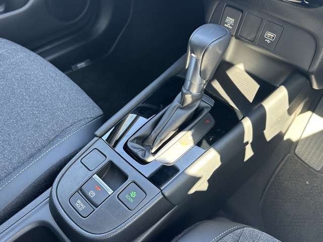 ホンダ フィット　ハイブリッド １．５ Ｅ：ＨＥＶ ホーム ブラックスタイル R6年 (東海) 99