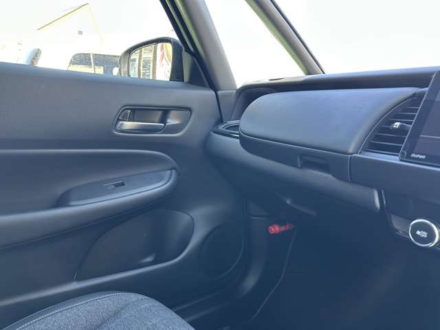 ホンダ フィット　ハイブリッド １．５ Ｅ：ＨＥＶ ホーム ブラックスタイル R6年 (東海) 99