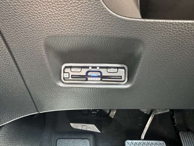 ホンダ フィット　ハイブリッド １．５ Ｅ：ＨＥＶ ホーム ブラックスタイル R6年 (東海) 99