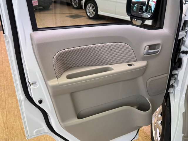 スズキ エブリイワゴン ６６０ ＰＺターボスペシャル ハイルーフ ４ＷＤ R6年 (北海道) 99