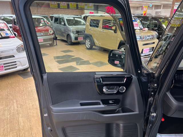 ホンダ Ｎ　ＢＯＸ カスタム ６６０ Ｌ ４ＷＤ R3年 (北海道) 99
